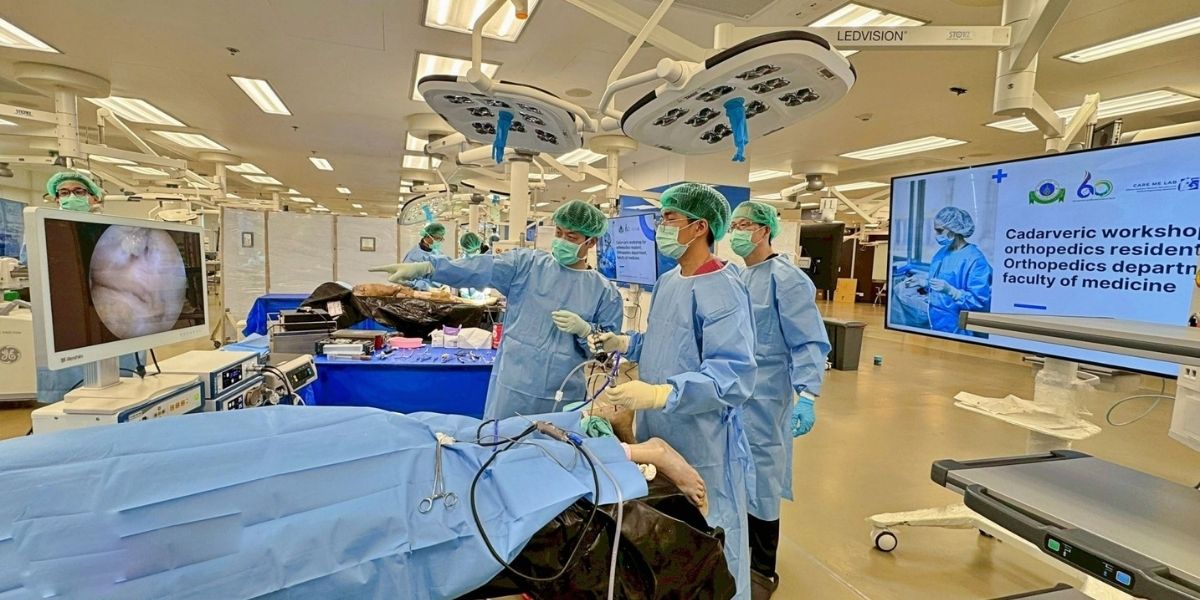 Medical monitor in endoscopic examination