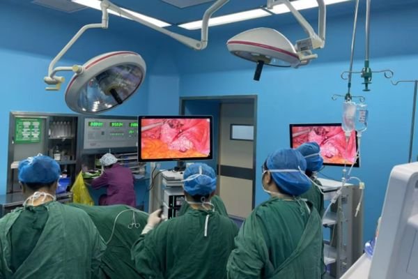 Surgical display monitors integrated in an operating room for internal operative imaging