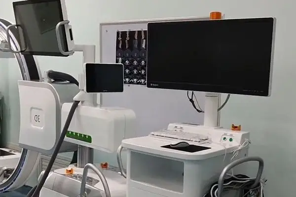 C-Arm mechanical cable power and mobile workflow validation